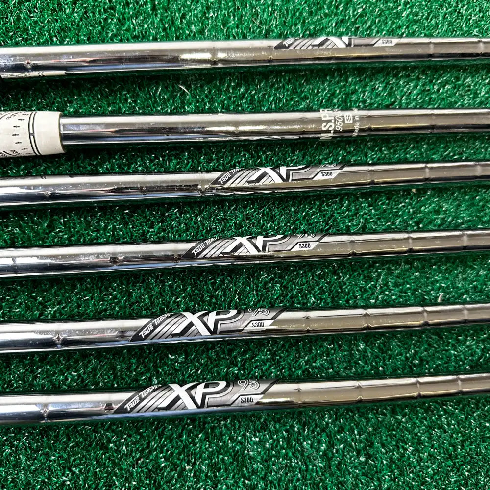 Callaway Mavrik Left Handed Irons / 5-PW / XP95 Stiff