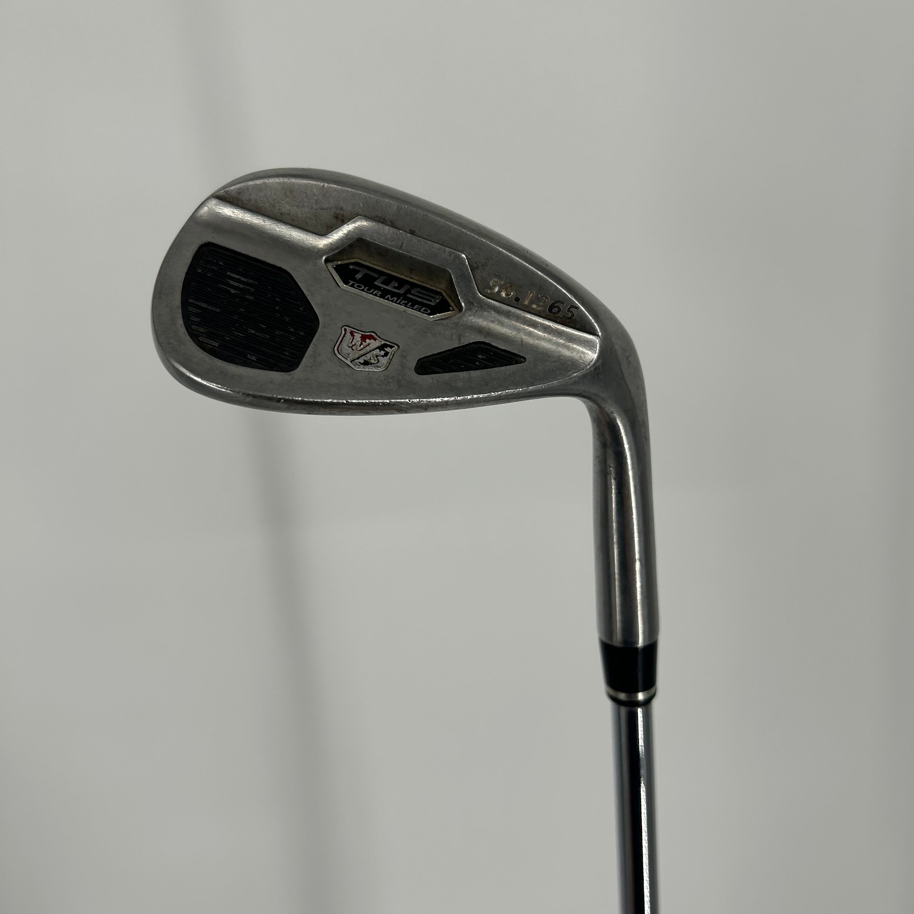 Wilson Staff TW9 Tour Milled Sand Wedge / 56 Degree / Dynamic Gold Wedge Flex Shaft