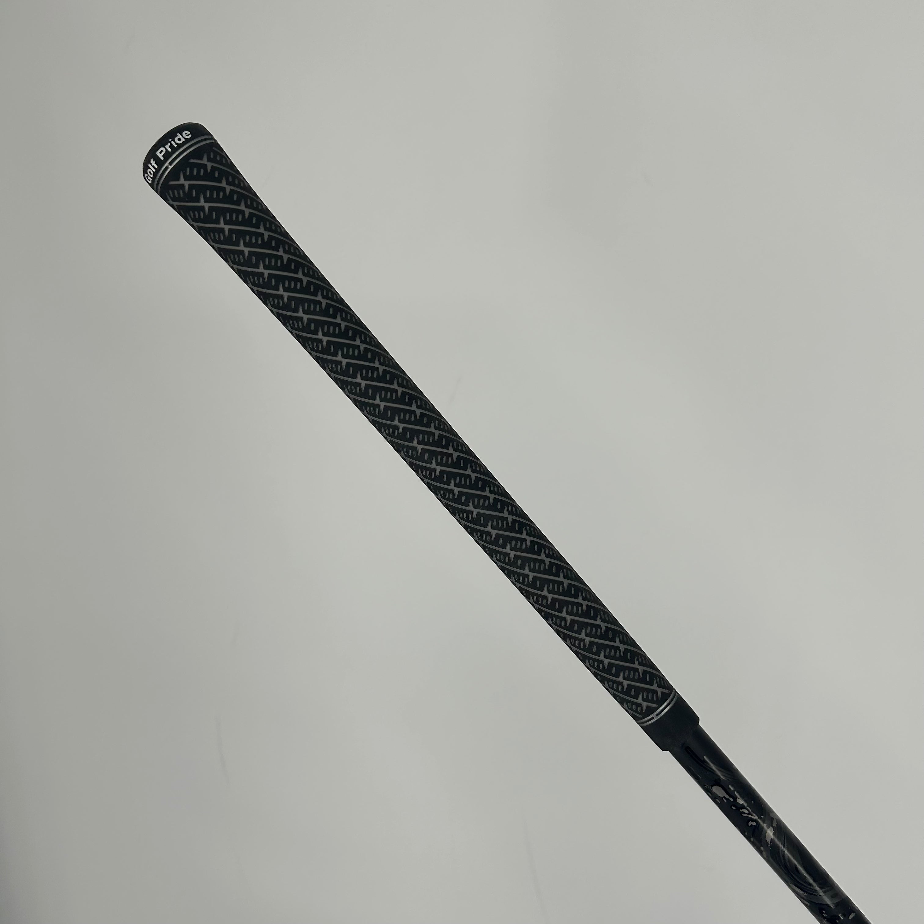 Taylormade Qi35 Driver / 10.5 Degree / Kai'li White 60 / Stiff Flex