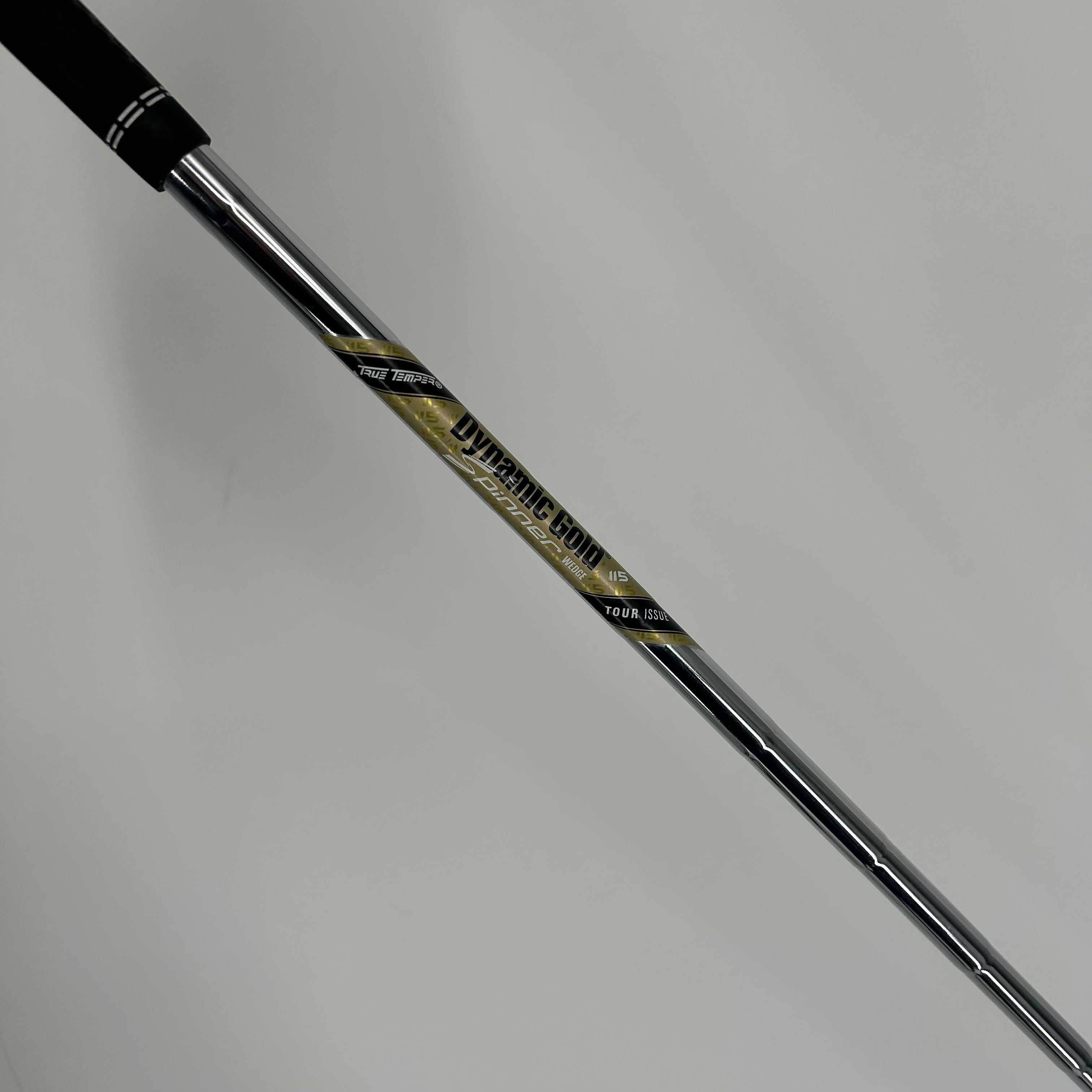 Cleveland Left Handed CBX Zipcore Wedge / 52 Degree / Dynamic Gold Spinner 115 Wedge Shaft
