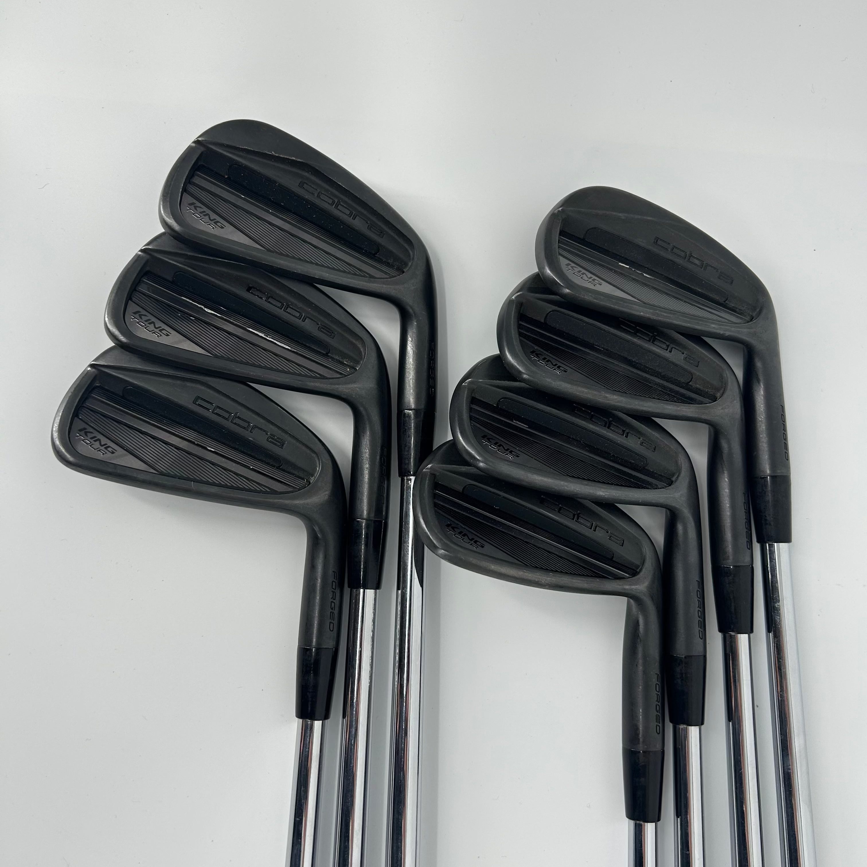Cobra King Tour Black 2023 / 4-PW / Nippon Modus 120 X Shafts / X-Stiff