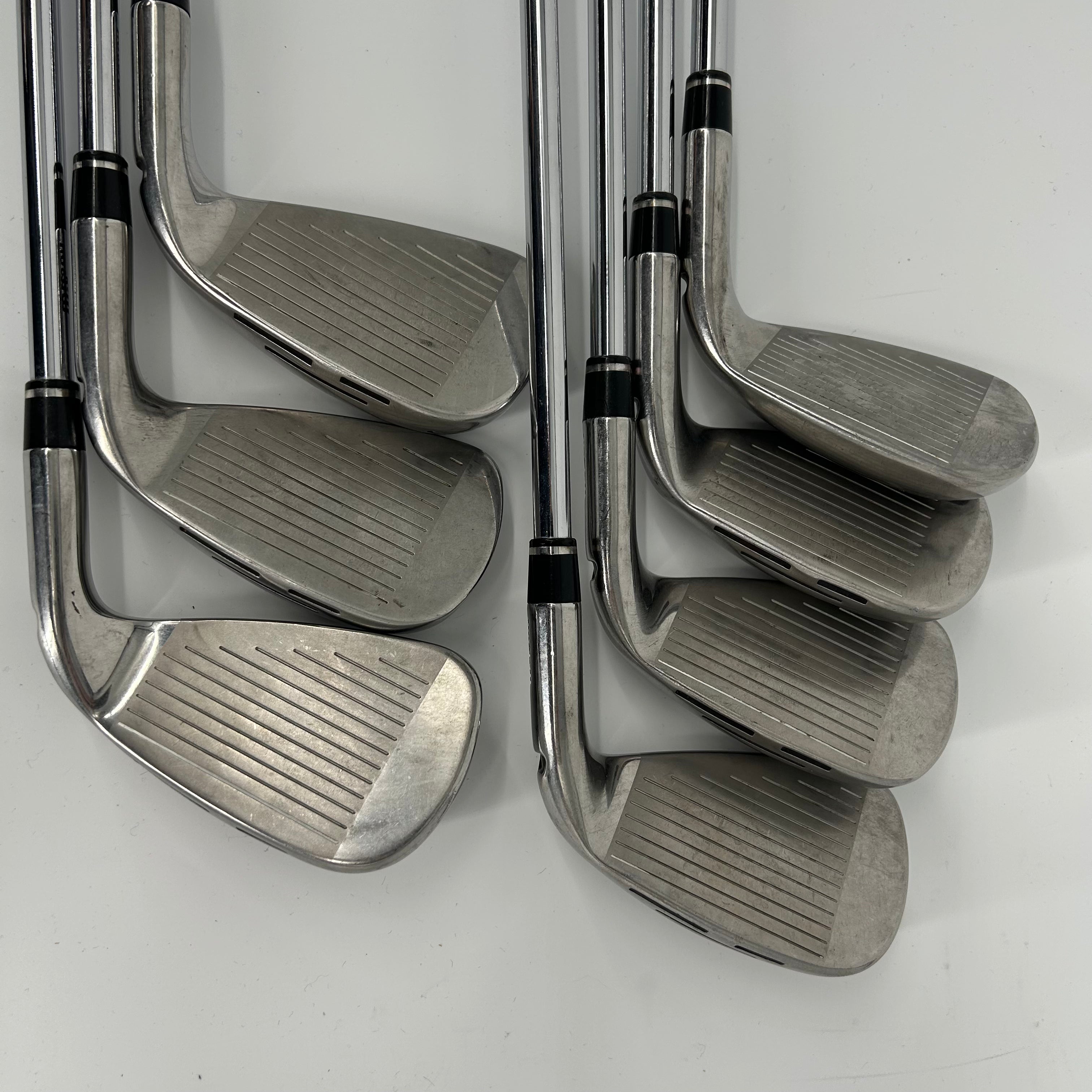 Wilson Staff D9 Left Handed Irons / 5-SW / KBS MAX Ultralight / Regular