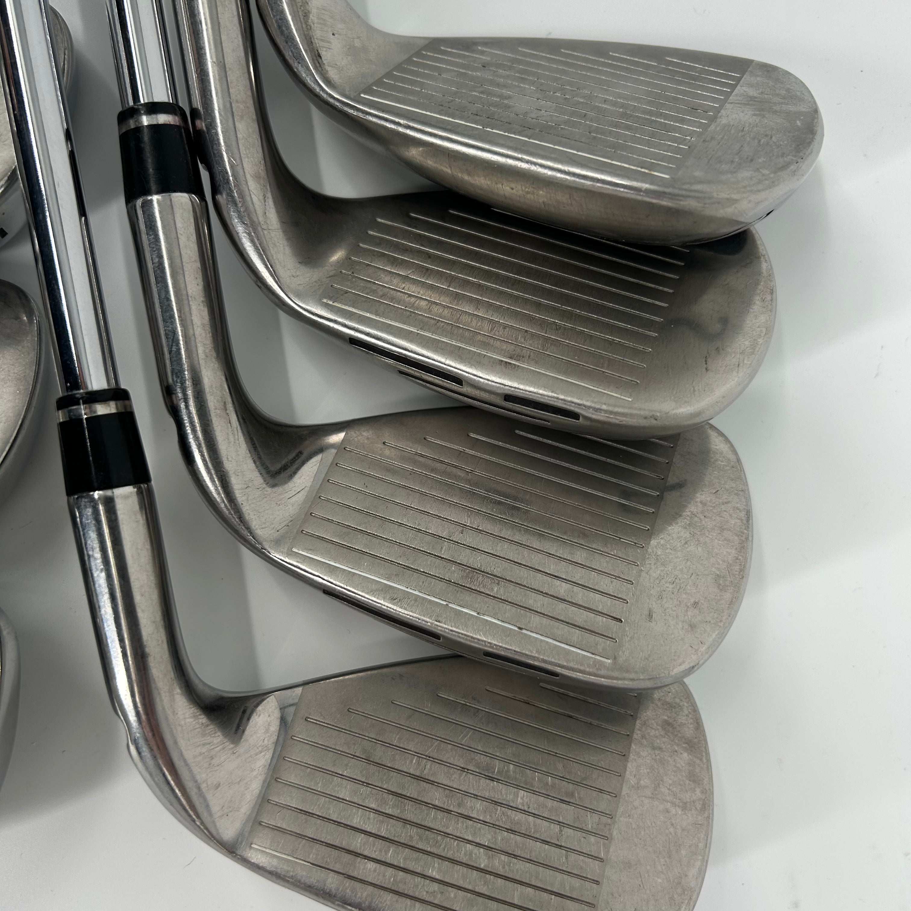 Wilson Staff D9 Left Handed Irons / 5-SW / KBS MAX Ultralight / Regular