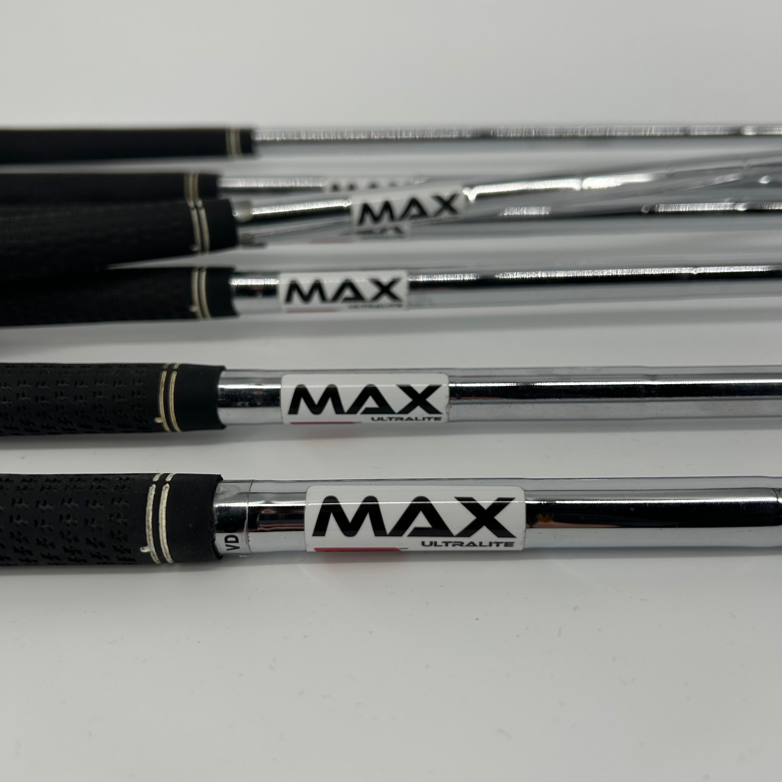 Wilson Staff D9 Left Handed Irons / 5-SW / KBS MAX Ultralight / Regular