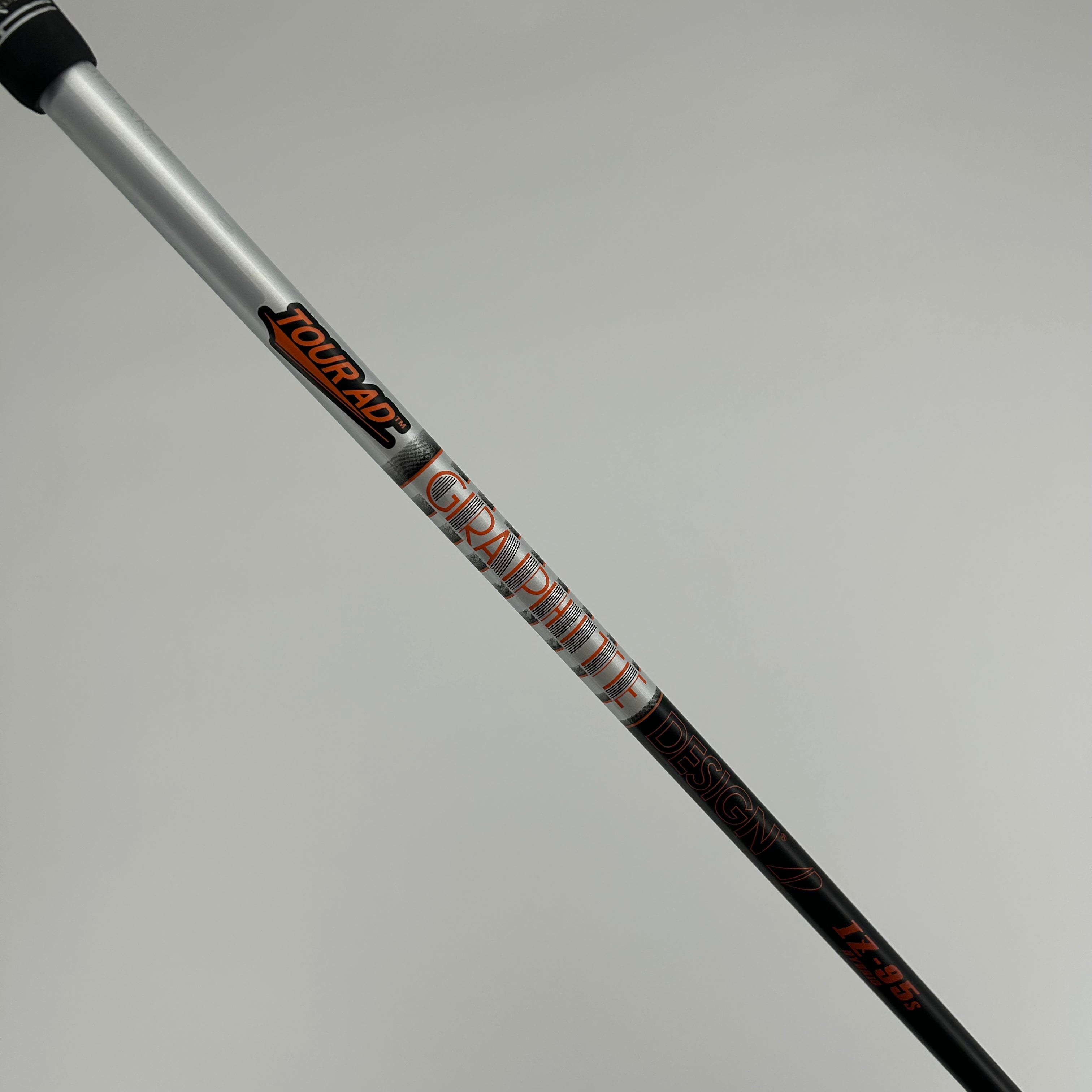 Titleist T200 2 Driving Iron / 17 Degree / Graphite Design Tour AD IZ-95s Shaft / Stiff Flex