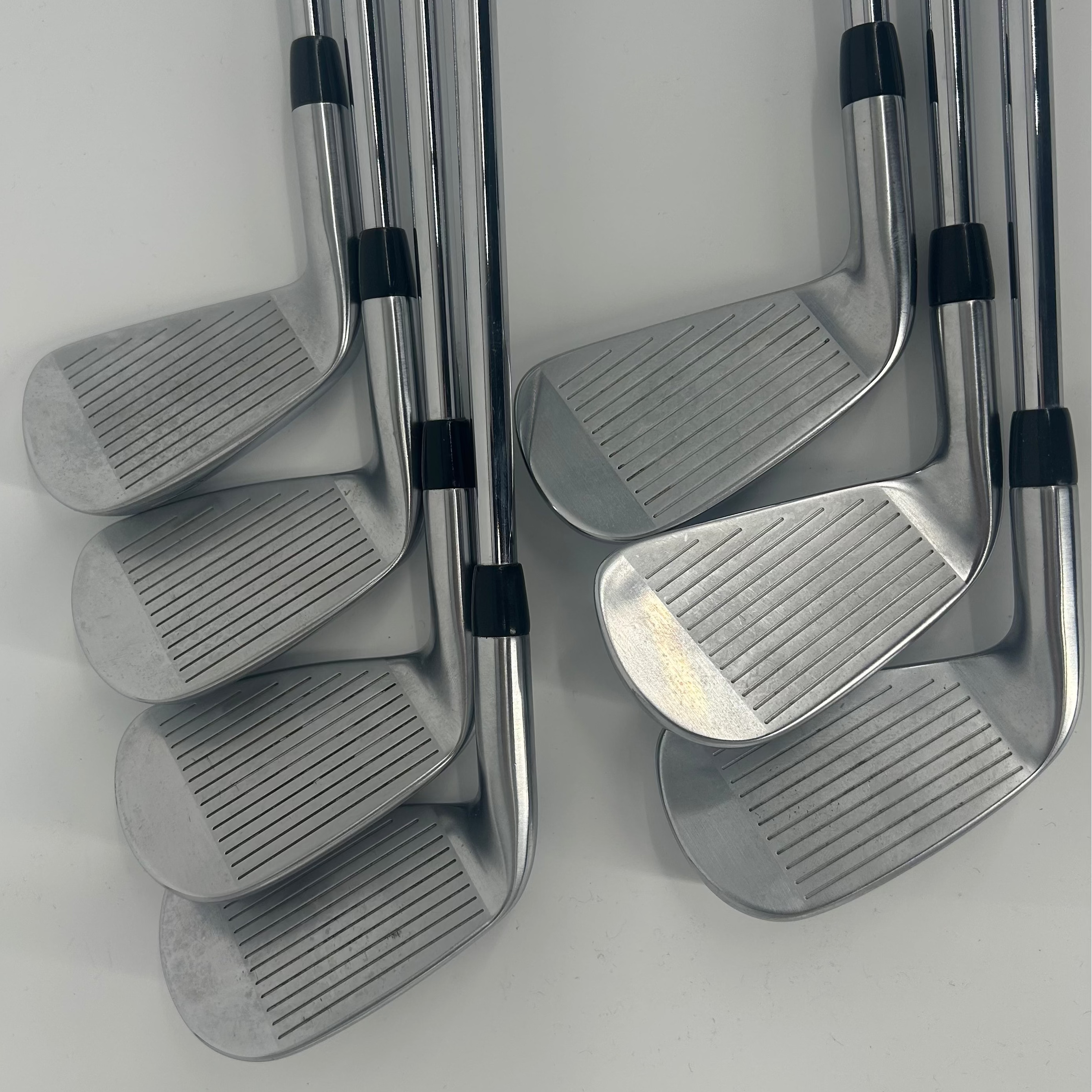 Titleist T200 2023 / 4-PW / Dynamic Gold S300 Steel Shafts / Stiff Flex