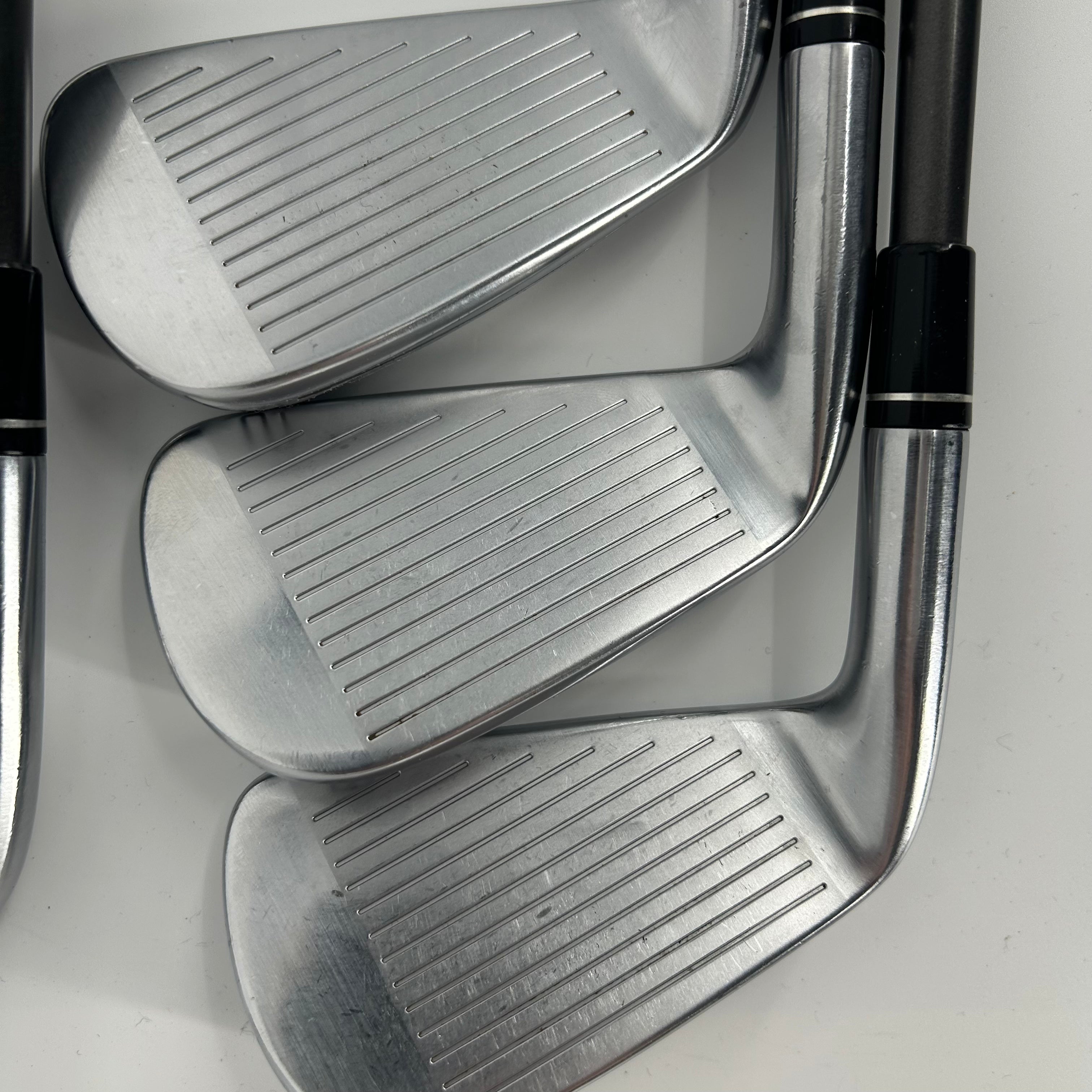 TaylorMade P790 2017 / 5-PW / Recoil ES 760 F3 Graphite Shafts / Regular Flex