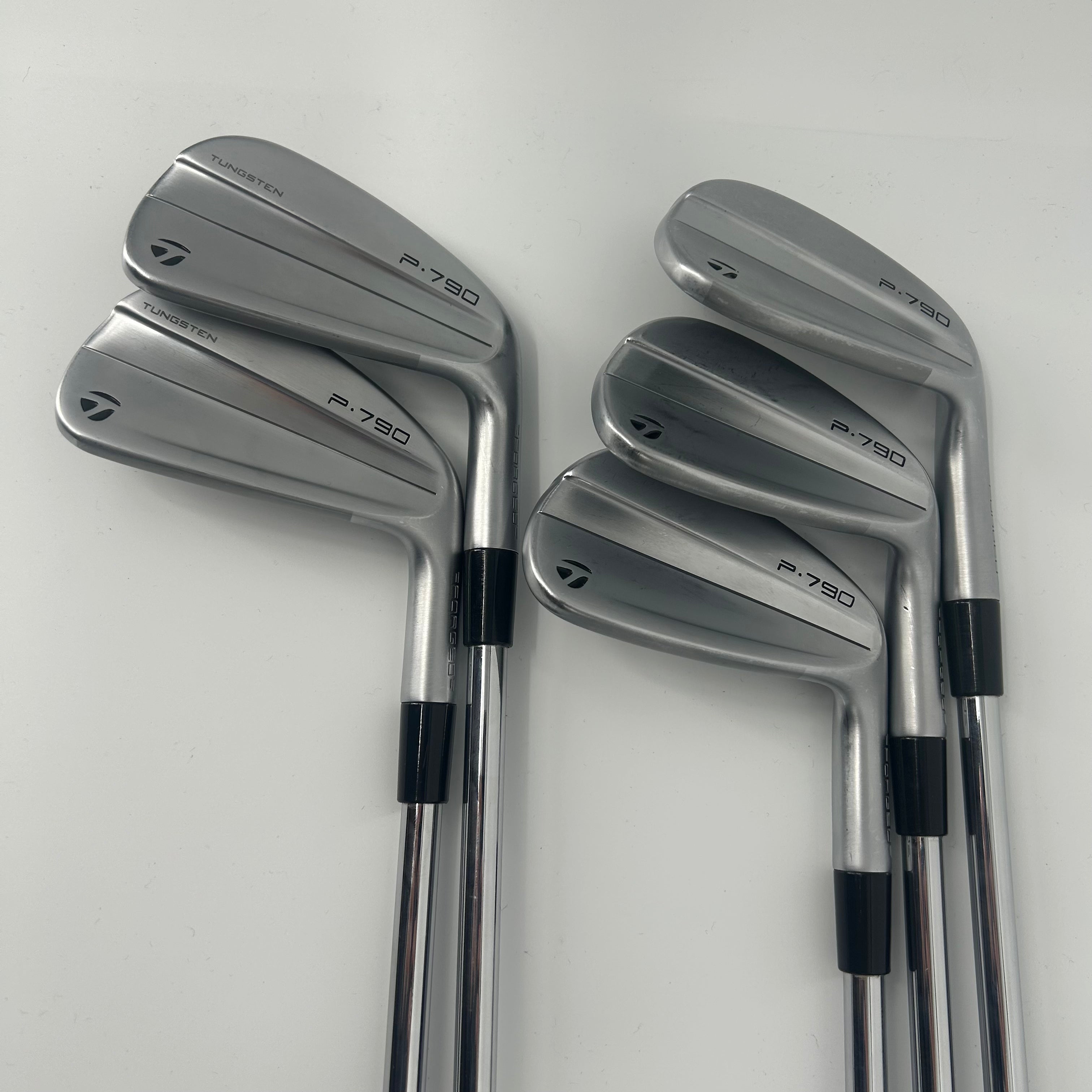 TaylorMade P790 2023 / 6-PW / KBS Max MT 85 / Regular Flex